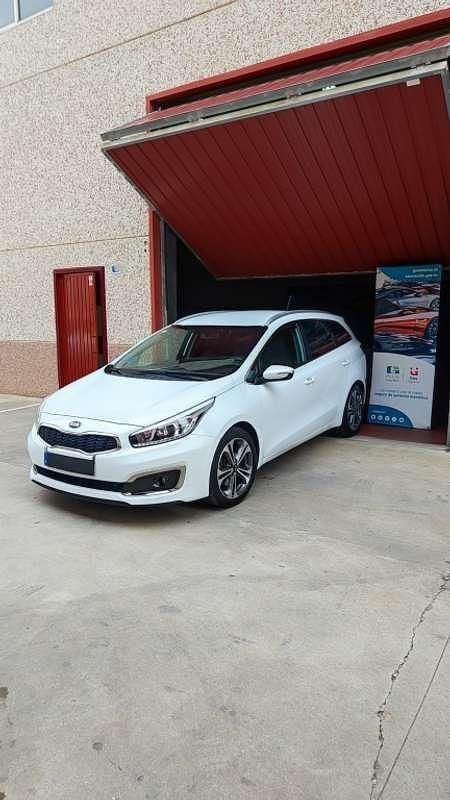 Usado Kia Ceed GT GT-Line 136 CV (100 kW) 2018 Blanco Utilitario