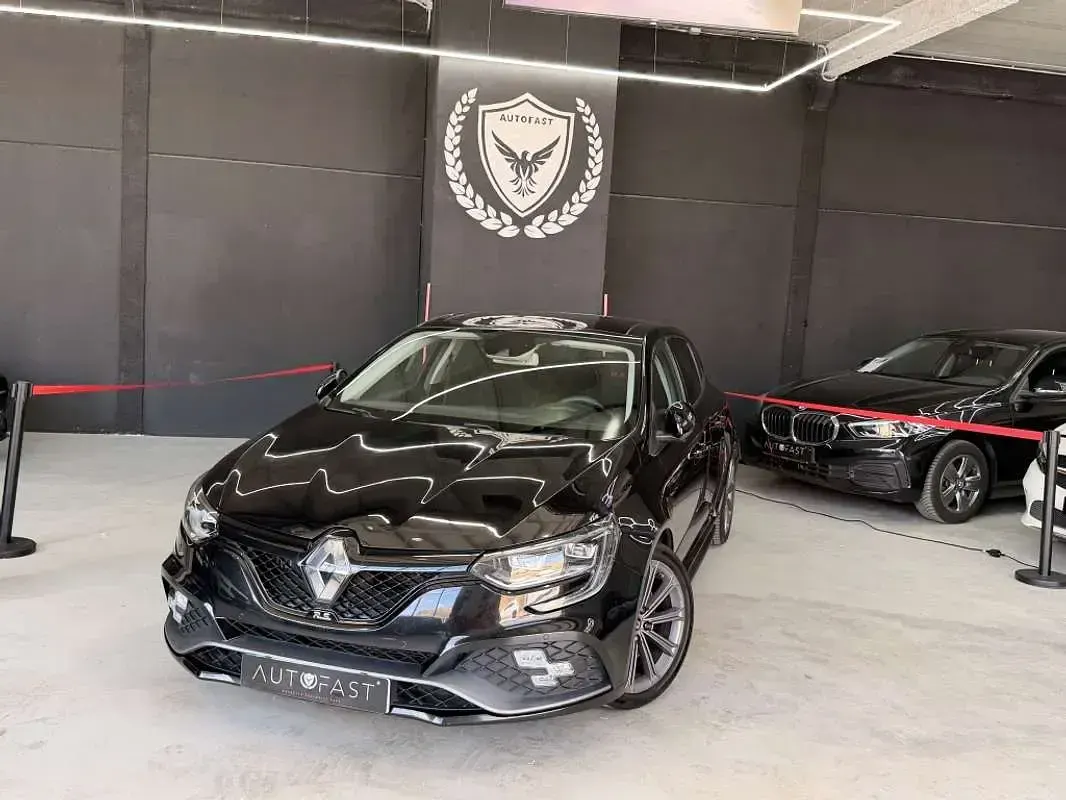 Usado Renault Mégane IV Trophy 300 CV (220 kW) 2020 Negro Utilitario
