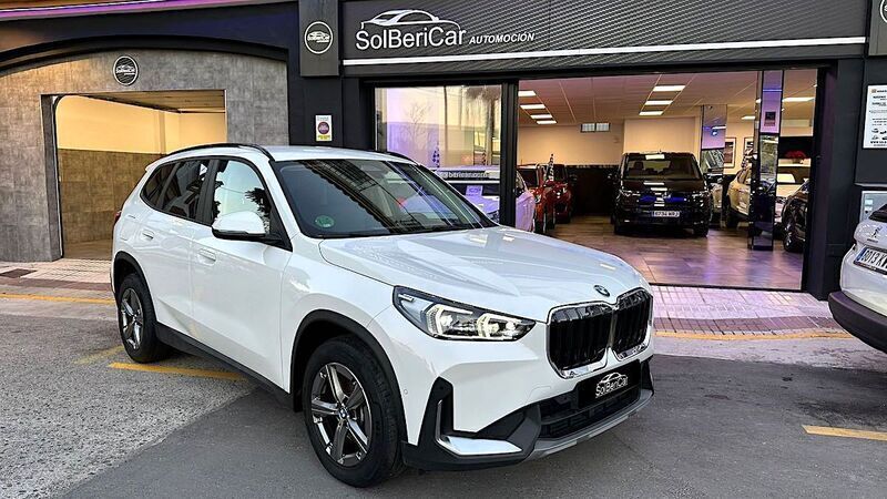 Blanco Usado 2023 BMW X1 SUV | 37.900 € (Caro) - Imagen 1/4