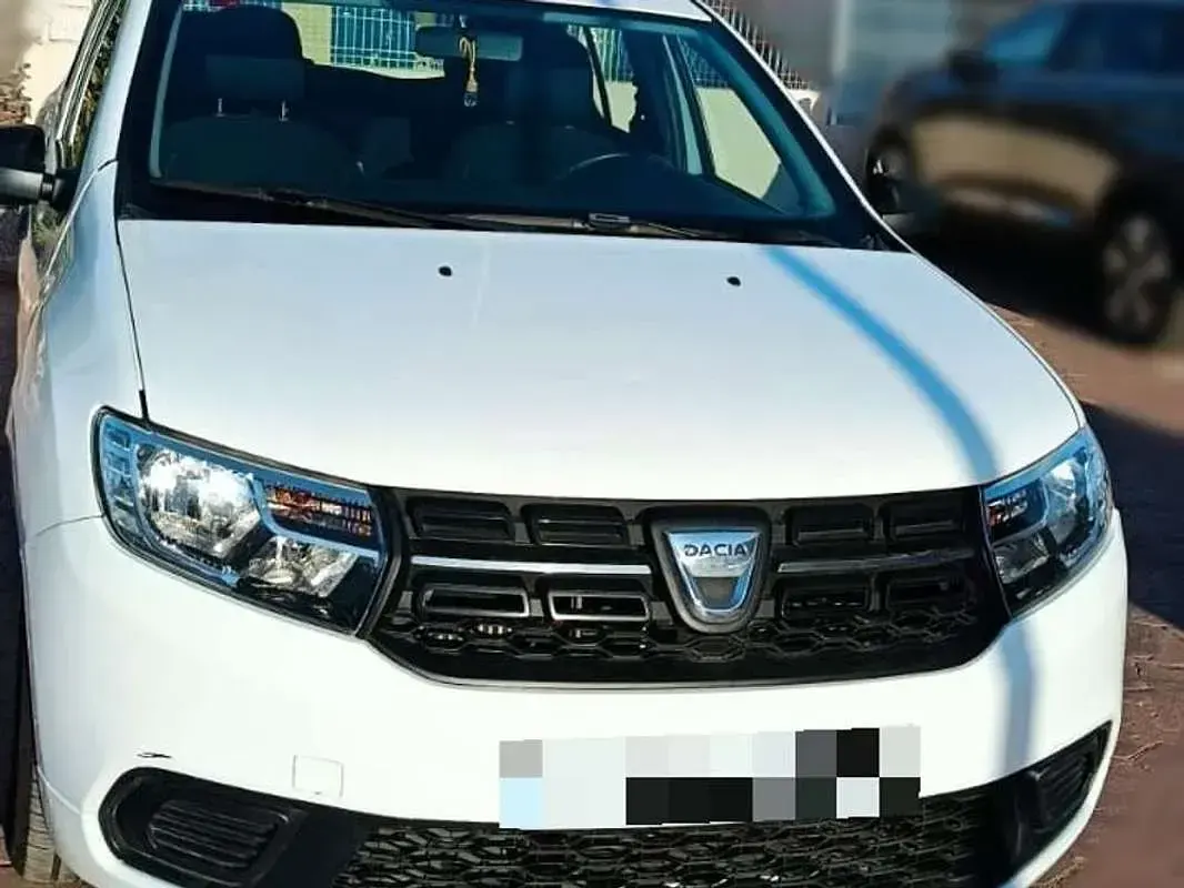 Usado Dacia Sandero Ambiance 75 CV (55 kW) 2017 Blanco Utilitario