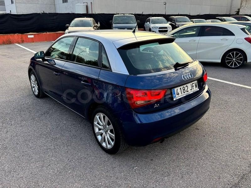 Usado Audi A1 Sportback 86 CV (63 kW) 2014 Azul Utilitario