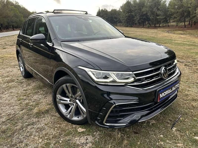 Usado VW Tiguan R-line 245 CV (180 kW) 2021 Negro SUV