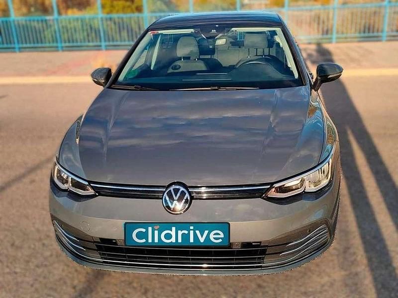 Usado VW Golf VII 116 CV (85 kW) 2021 Gris Utilitario