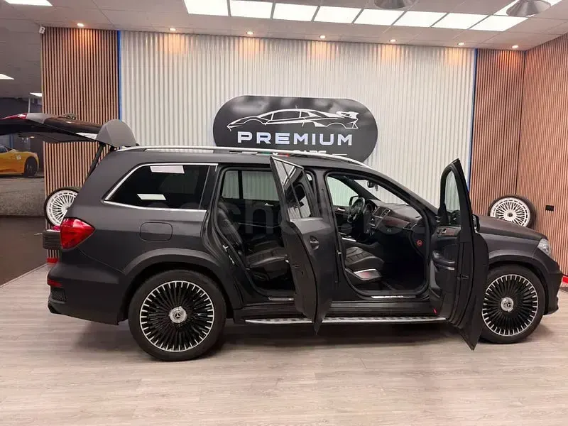Usado Mercedes GL63 AMG AMG 557 CV (409 kW) 2014 Negro SUV