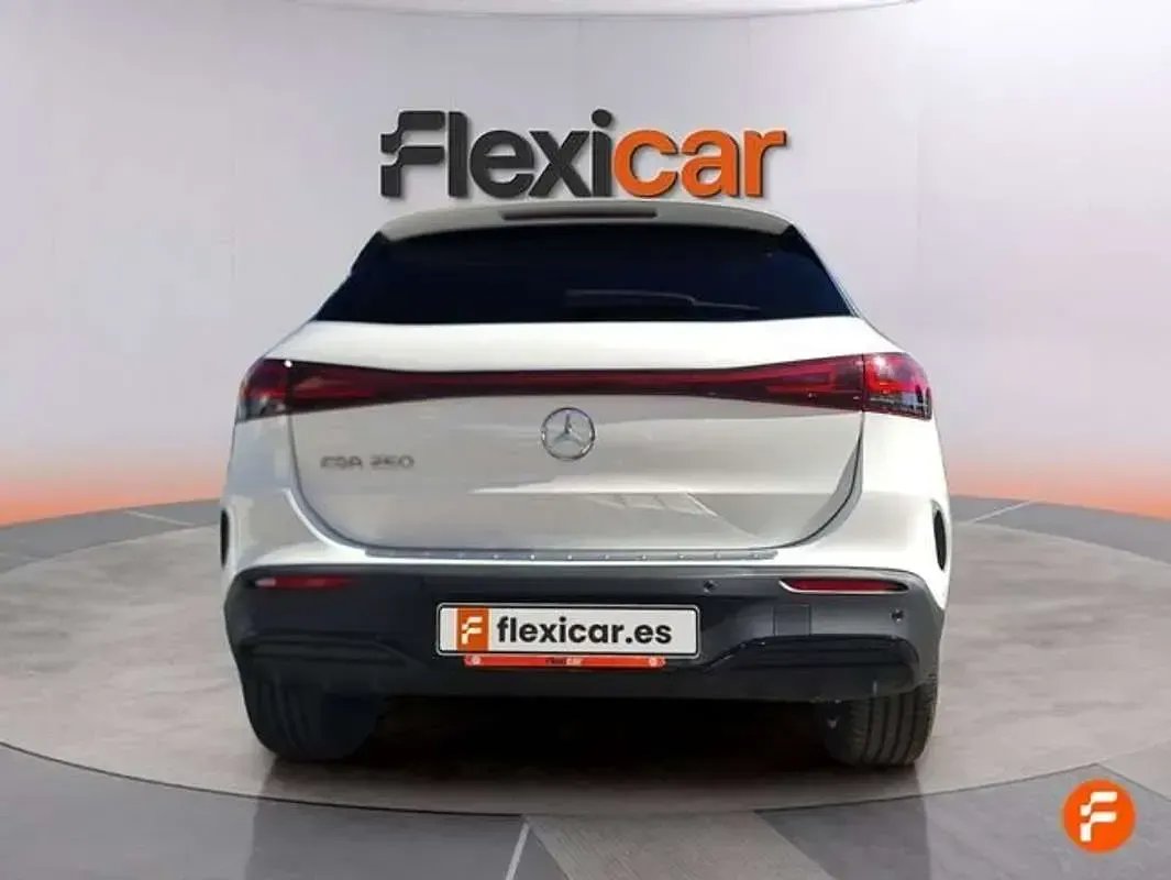 Usado Mercedes EQA250 139 kW (190 CV) 2021 Blanco SUV