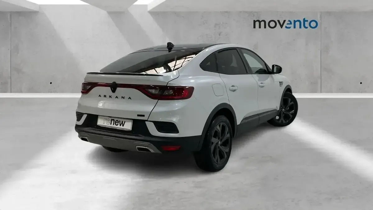 Usado Renault Arkana Engineered 145 CV (106 kW) 2023 Gris SUV