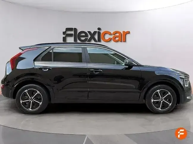 Usado Kia Niro 141 CV (103 kW) 2024 Negro SUV