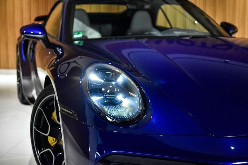 Usado Porsche 992 650 CV (478 kW) 2021 Azul Descapotable