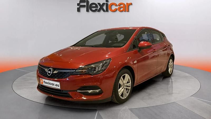 Usado Opel Astra Business Elegance 145 CV (106 kW) 2020 Rojo Familiar