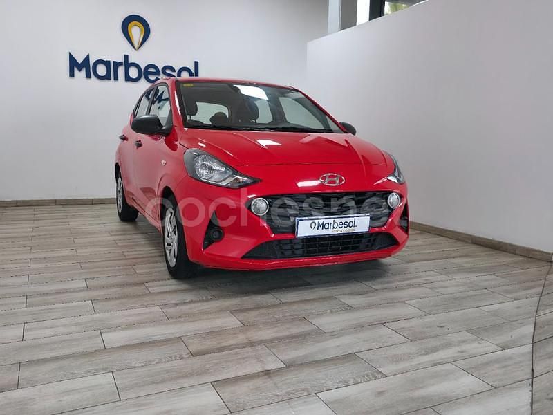Usado Hyundai i10 66 CV (48 kW) 2020 Rojo Utilitario