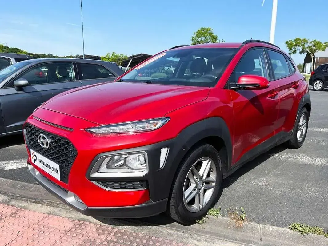 Usado Hyundai Kona 120 CV (88 kW) 2019 Rojo SUV