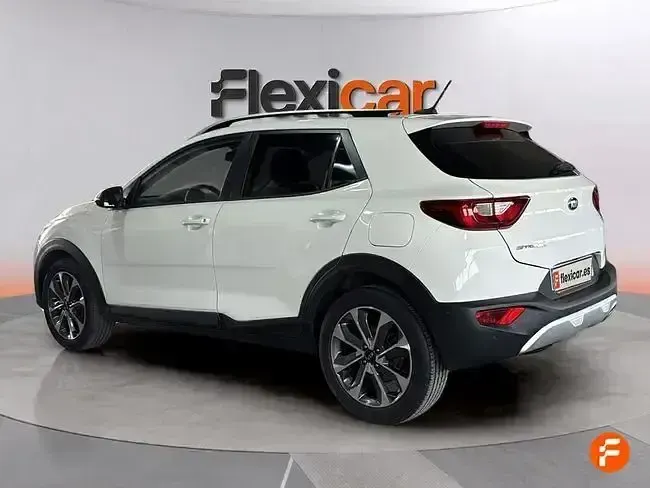 Usado Kia Stonic 100 CV (73 kW) 2018 Blanco SUV