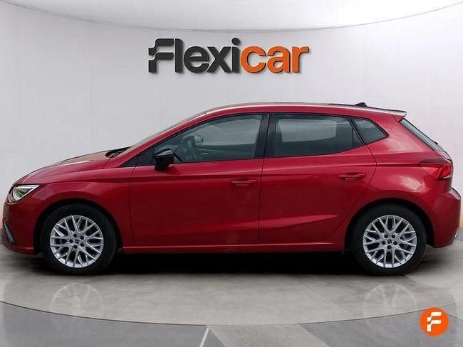 Usado Seat Ibiza FR 110 CV (80 kW) 2024 Amarillo Berlina
