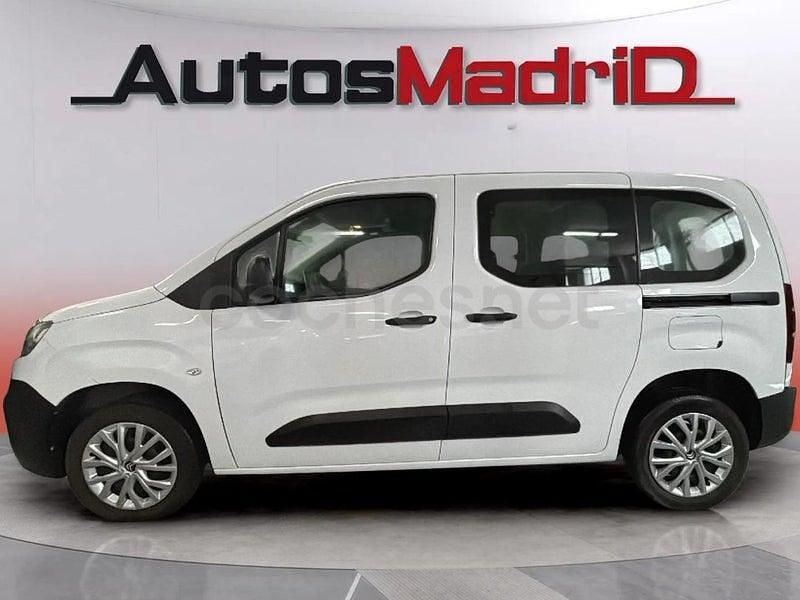 Usado Citroën Berlingo Feel 102 CV (75 kW) 2023 Blanco Monovolumen