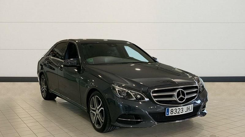 Negro Usado 2015 Mercedes E220 Avantgarde Berlina | 22.300 € - Imagen 1/1