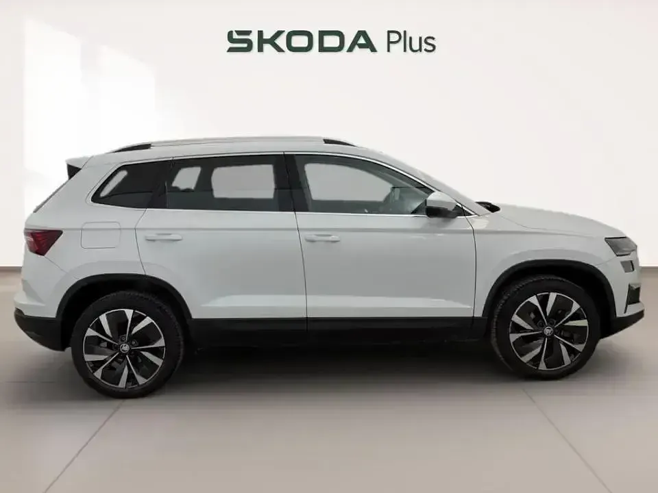 Usado Skoda Karoq Style 150 CV (110 kW) 2022 Blanco SUV