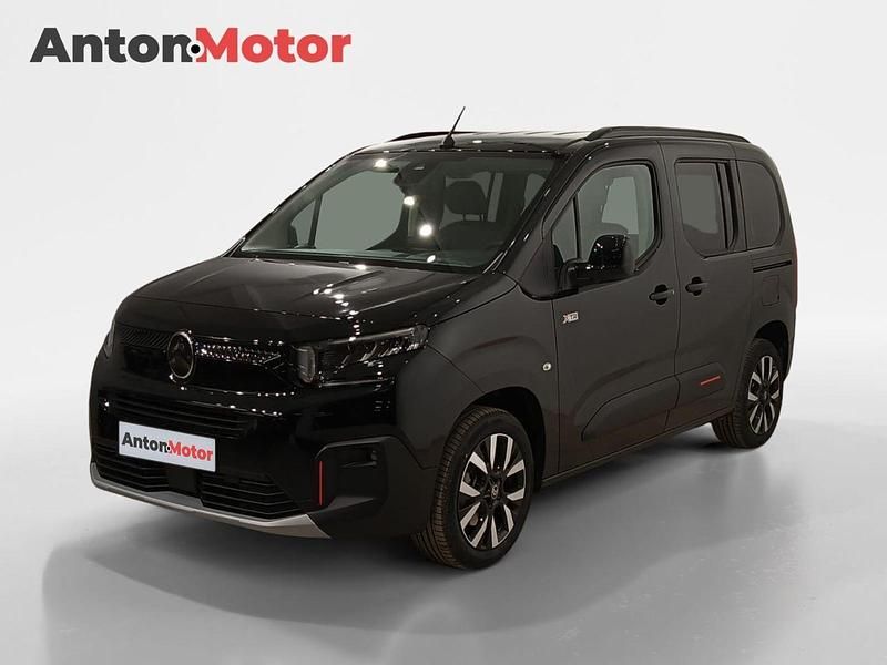 Usado Citroën Berlingo 130 CV (95 kW) 2024 Negro Monovolumen