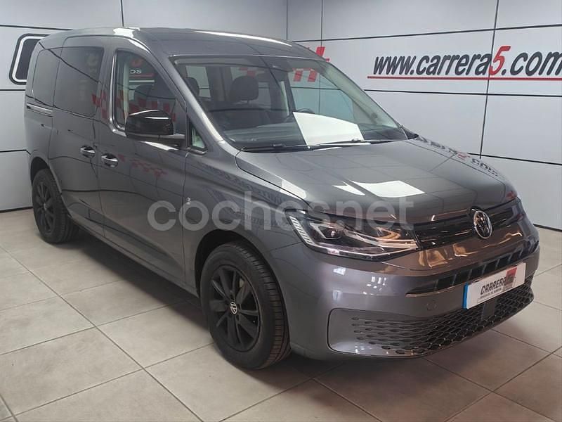 Usado VW Caddy 122 CV (89 kW) 2023 Gris / plata Monovolumen