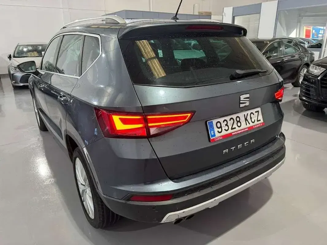 Usado Seat Ateca XCELLENCE 150 CV (110 kW) 2017 Gris / plata SUV