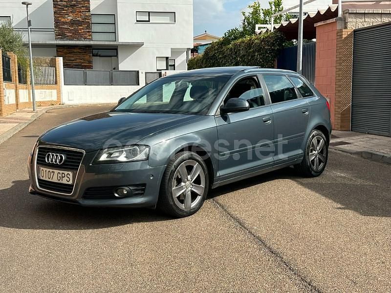 Beige Usado 2010 Audi A3 Ambition Berlina | 6900 € (Buen precio) - Imagen 1/4
