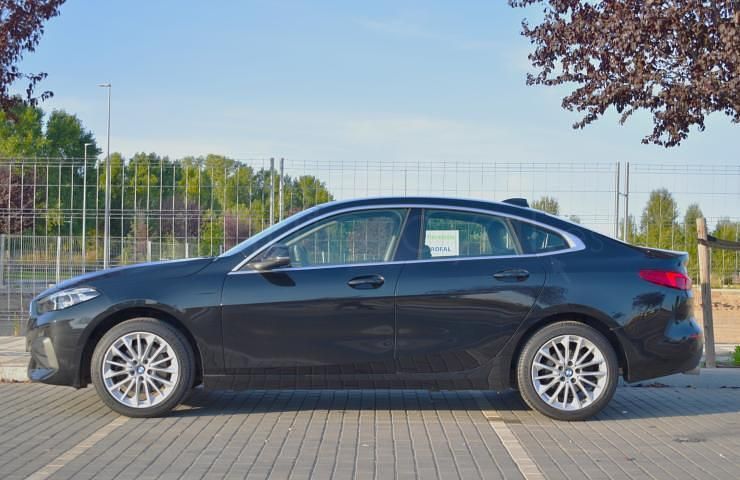 Usado BMW 218 Gran Coupé Advantage 136 CV (100 kW) 2021 Gris (mineralgrau) Coupe
