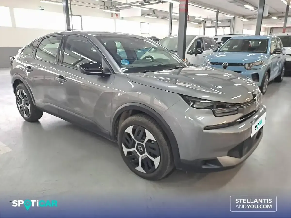 Usado Citroën C4 136 CV (100 kW) 2025 Gris SUV