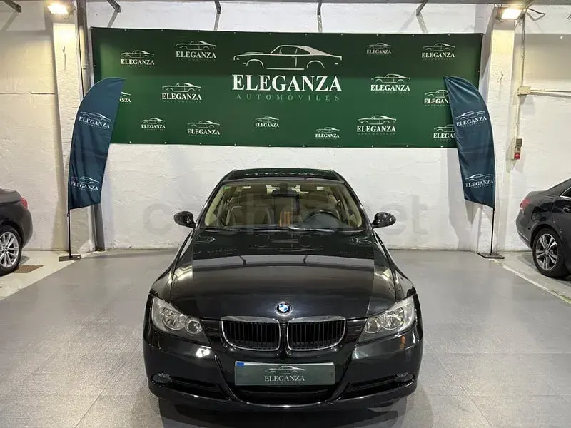 Usado BMW 318 Comfort Edition 129 CV (94 kW) 2006 Negro Berlina