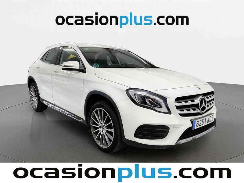 Käytetty Mercedes GLA200 156 HP (114 kW) 2017 Valkoinen Katumaasturi