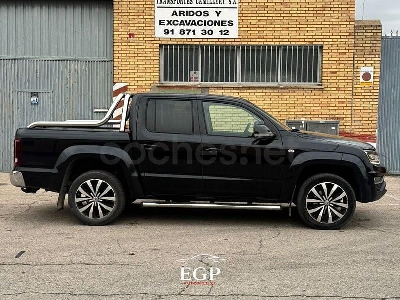 Usado VW Amarok Highline 224 CV (164 kW) 2017 Negro Recogida