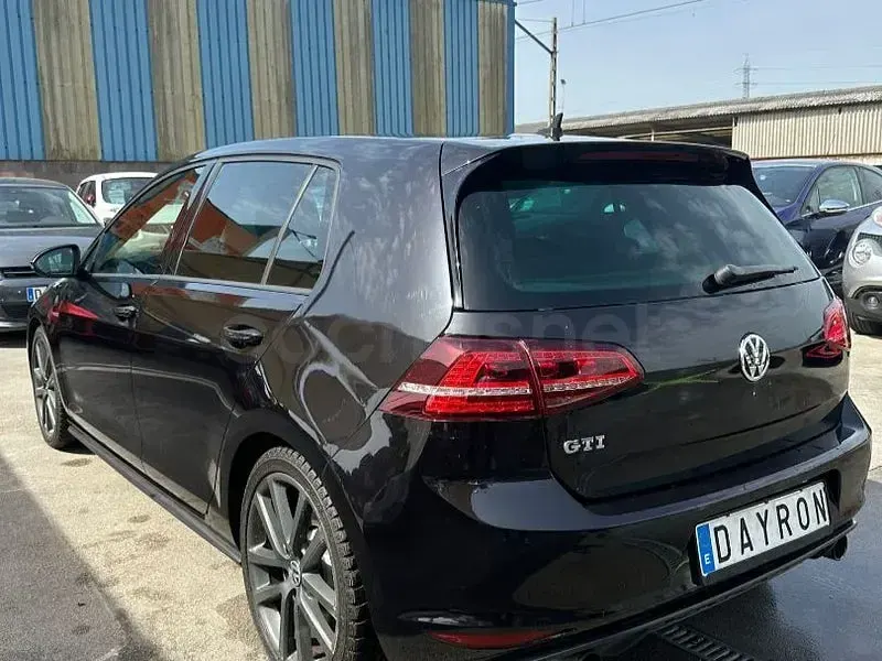 Usado VW Golf VII GTI 230 CV (169 kW) 2013 Negro Berlina