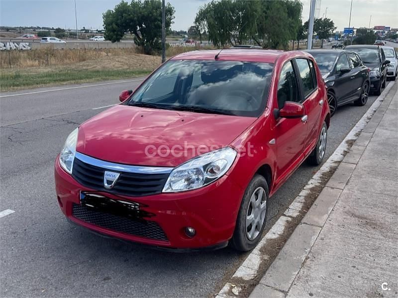 Rojo Usado 2010 Dacia Sandero Ambiance Utilitario | 5100 € (Precio justo) - Imagen 1/1
