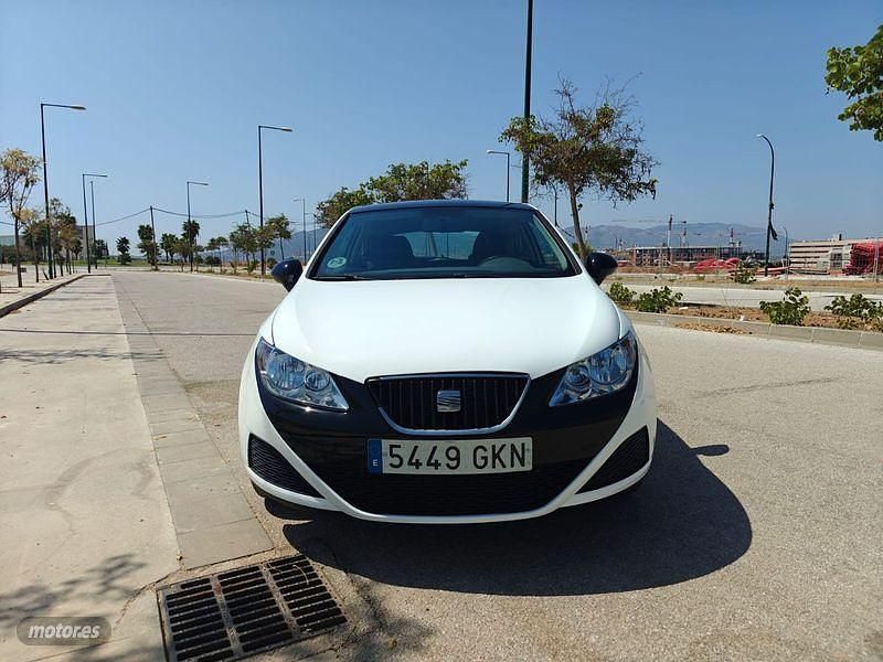 Usado Seat Ibiza Ecomotive 79 CV (58 kW) 2010 Blanco Coupe
