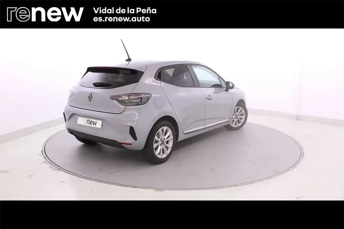 Usado Renault Clio Evolution 101 CV (74 kW) 2025 Utilitario