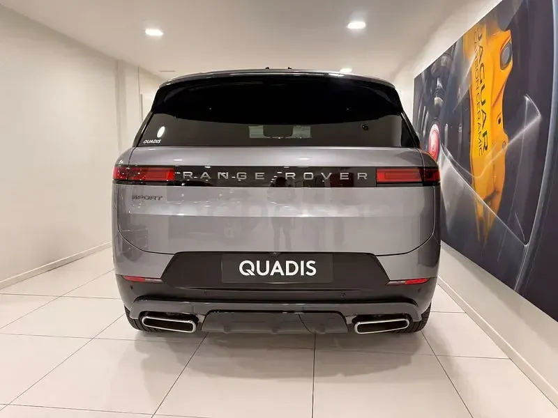 Usado Land Rover Range Rover Sport S 460 CV (338 kW) 2025 Gris / plata SUV