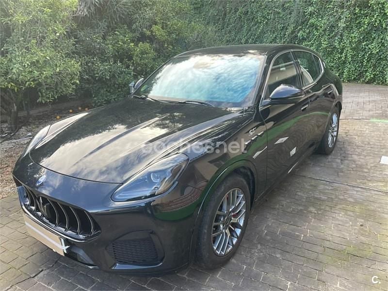 Usado Maserati Grecale GT 300 CV (220 kW) 2022 Negro SUV