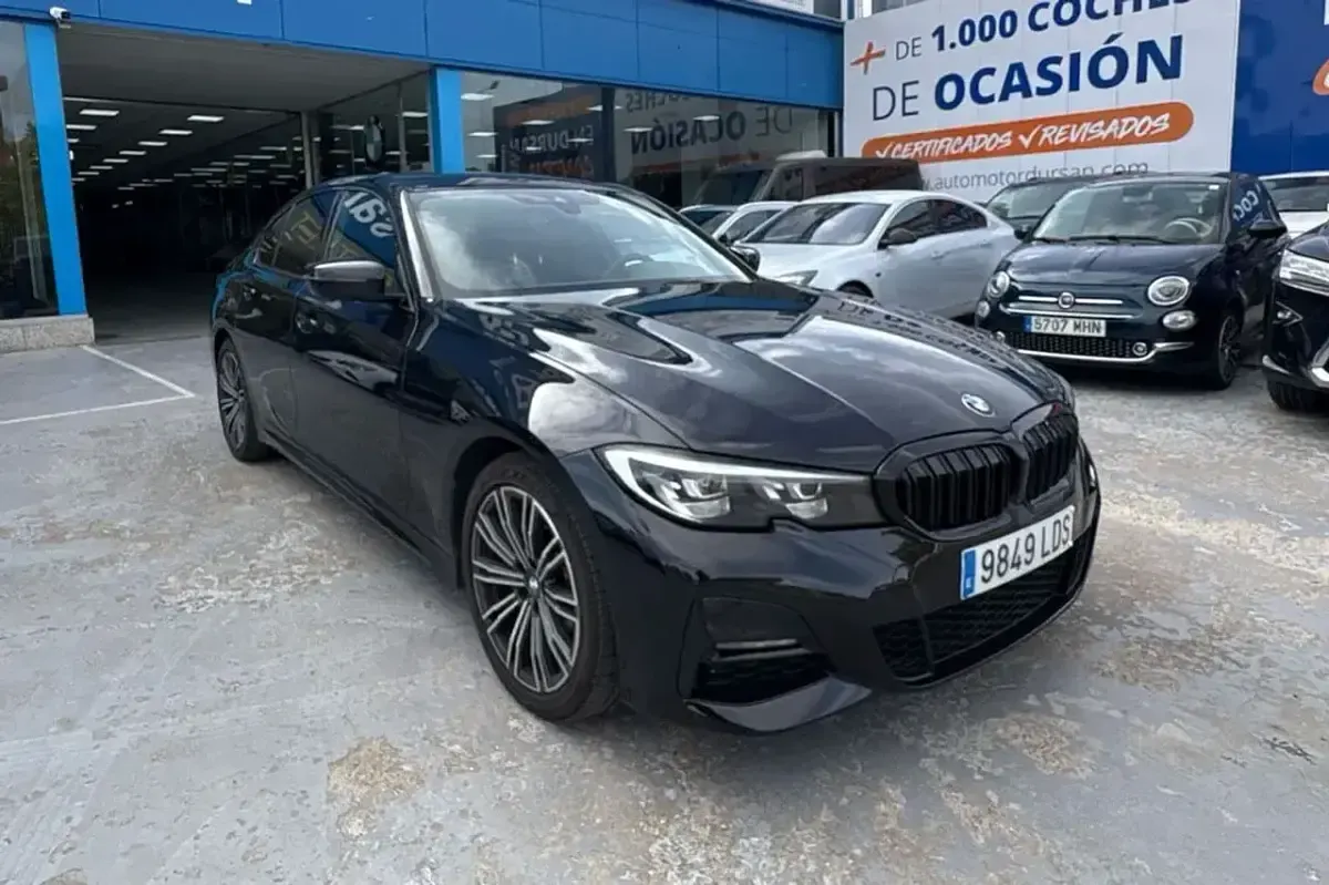 Usado BMW 330 Comfort Edition 258 CV (189 kW) 2020 Negro Berlina