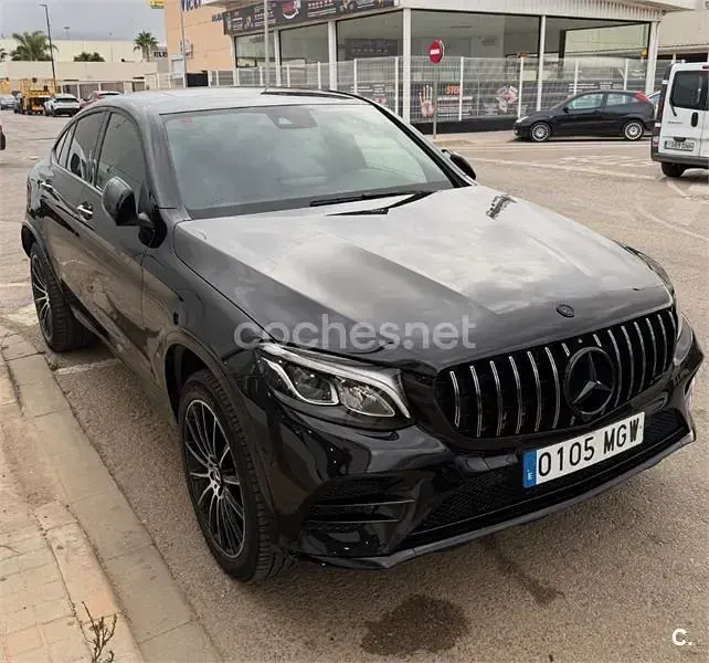 Usado Mercedes GLC350 320 CV (235 kW) 2017 Negro Coupe
