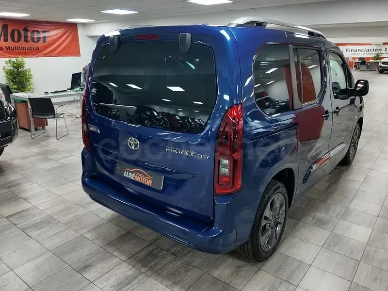 Usado Toyota Proace Verso Advance 131 CV (96 kW) 2021 Azul Familiar