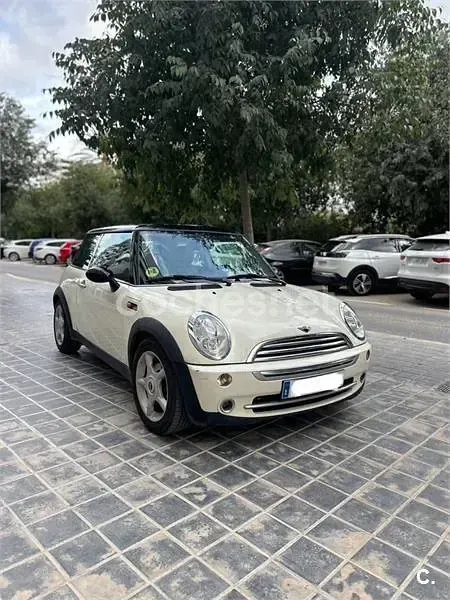 Usado Mini Cooper 115 CV (84 kW) 2005 Blanco Utilitario