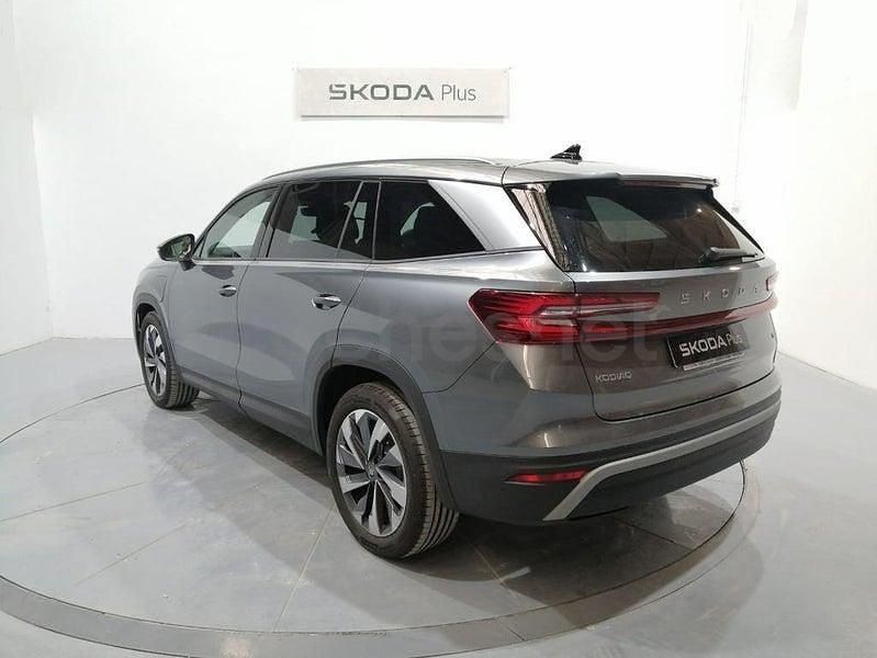 Usado Skoda Kodiaq Selection 204 CV (150 kW) 2025 Gris SUV