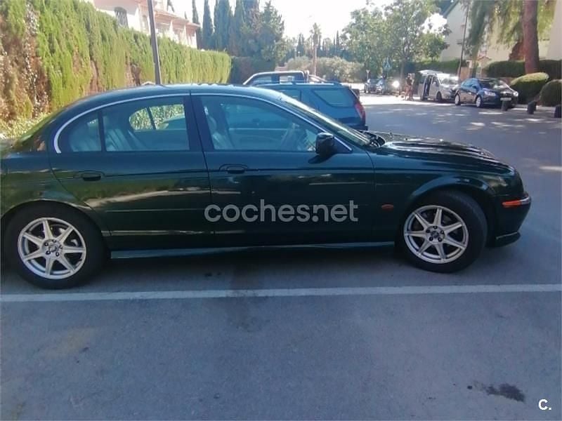 Usado Jaguar S-Type Classic 238 CV (175 kW) 2006 Verde Berlina