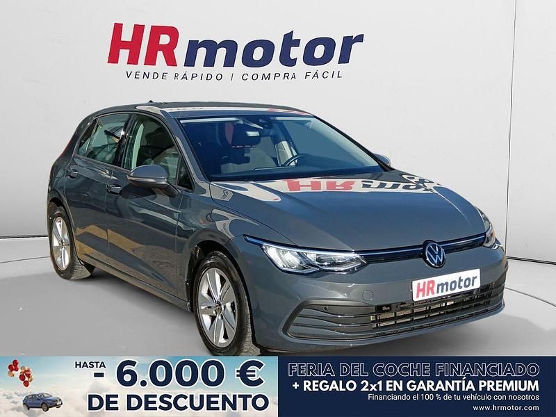 Gris Usado 2024 VW Golf VIII Life Berlina | 23.440 € (Precio justo) - Imagen 1/4