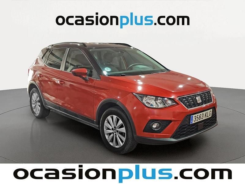 Usado Seat Arona Ecomotive 95 HP (69 kW) 2018 Vermelho SUV
