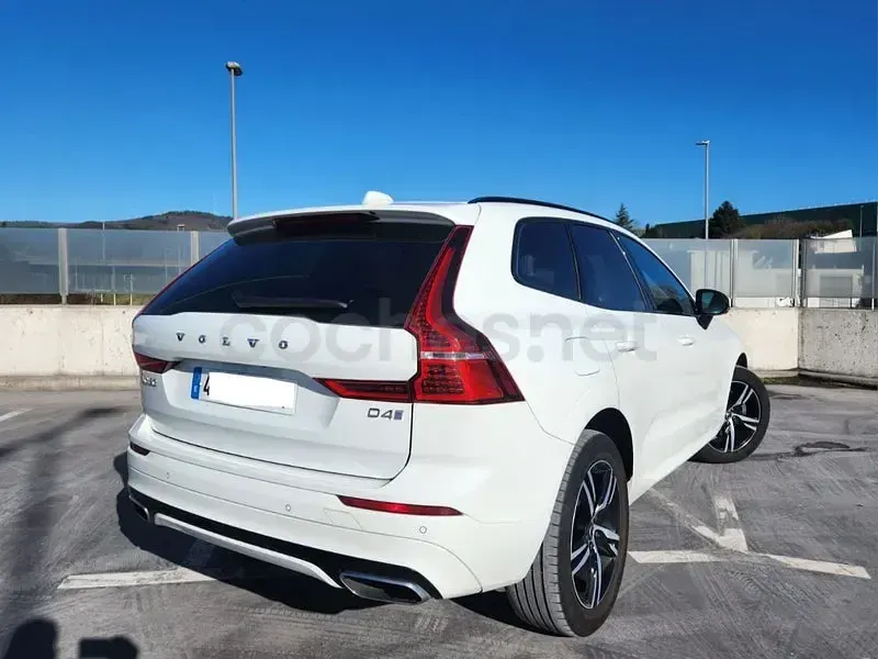Usado Volvo XC60 R-Design 197 CV (144 kW) 2019 Blanco SUV