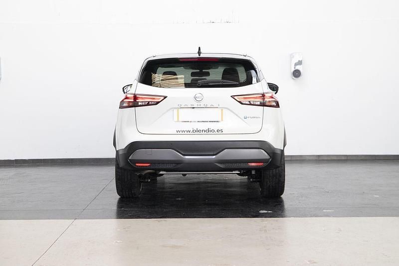 Usado Nissan Qashqai N-Connecta 190 CV (139 kW) 2023 Blanco SUV