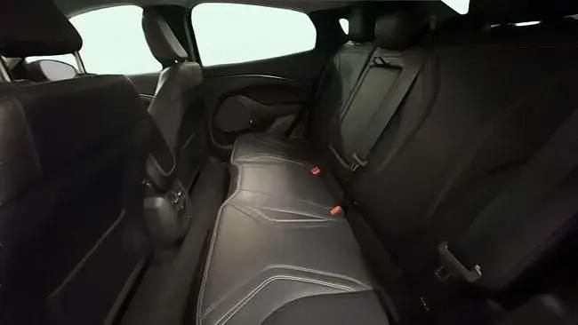Usado Ford Mustang Mach-E 216 kW (294 CV) 2022 Rojo SUV