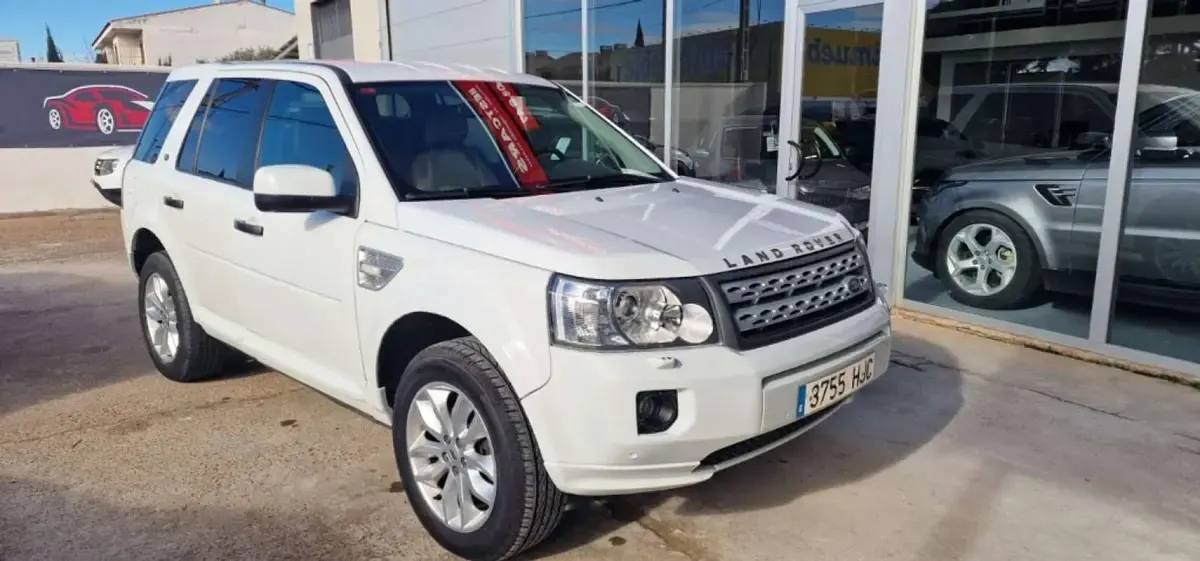 Usado Land Rover Freelander 2 SE 190 CV (139 kW) 2013 Blanco SUV
