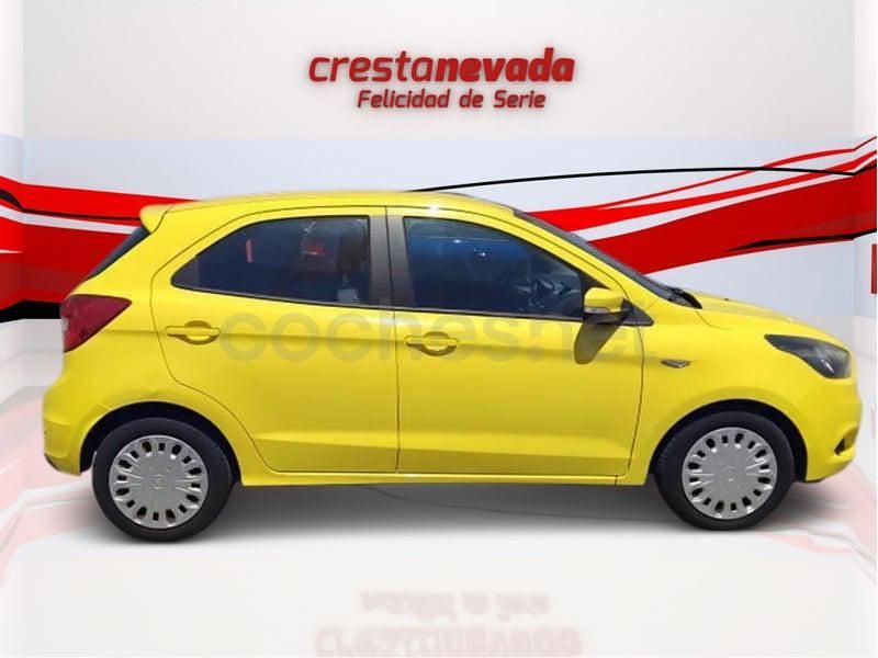 Usado Ford Ka Plus Ultimate 85 CV (62 kW) 2017 Amarillo Utilitario