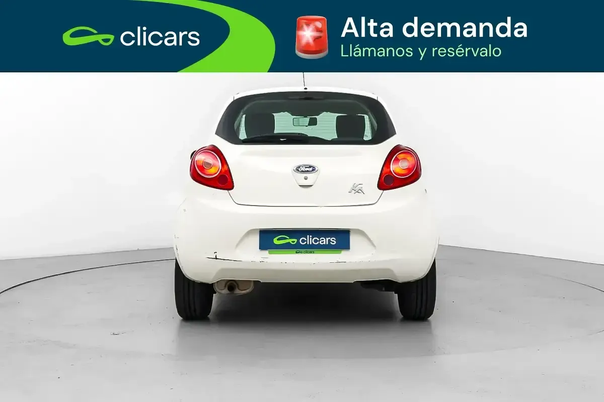 Usado Ford Ka S 69 CV (50 kW) 2015 Blanco Utilitario