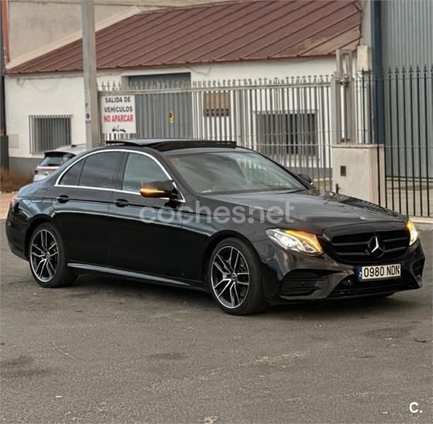 Usado Mercedes E220 194 CV (142 kW) 2017 Negro Berlina